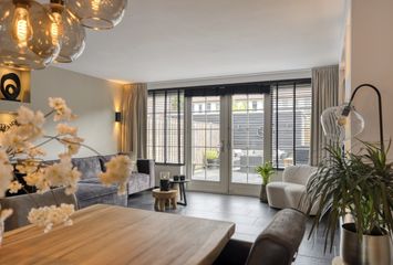 Amandelgaarde 43, HENDRIK-IDO-AMBACHT