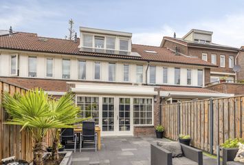 Amandelgaarde 43, HENDRIK-IDO-AMBACHT