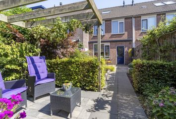De Panneboeter 64, HENDRIK-IDO-AMBACHT