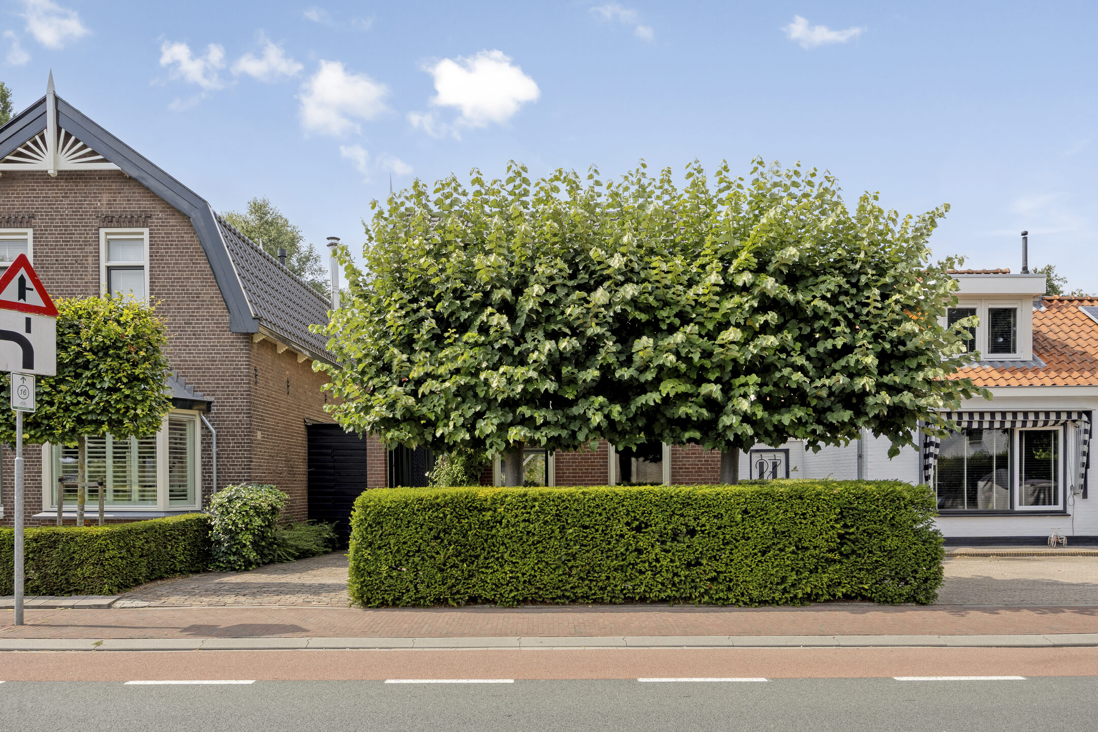 Kerkstraat 25