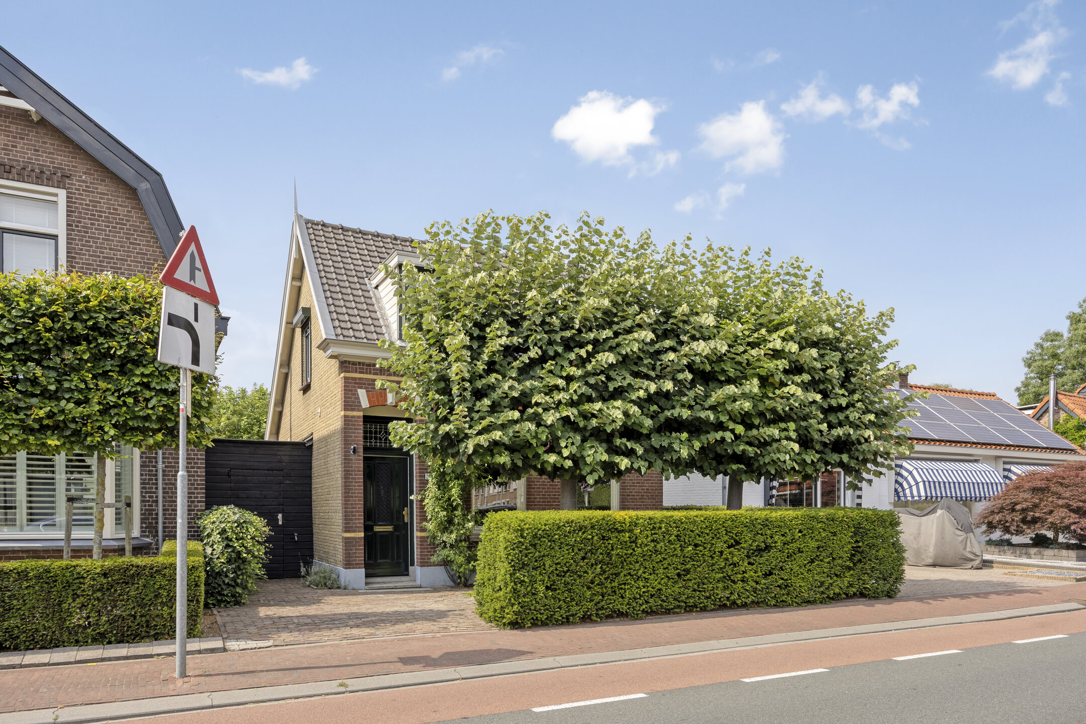 Kerkstraat 25