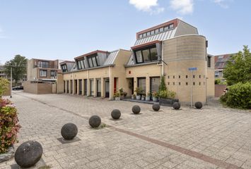 Adriaan Pieterslaan 48, HENDRIK-IDO-AMBACHT