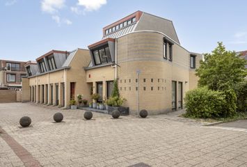 Adriaan Pieterslaan 48, HENDRIK-IDO-AMBACHT