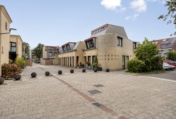 Adriaan Pieterslaan 48, HENDRIK-IDO-AMBACHT