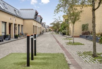 Adriaan Pieterslaan 48, HENDRIK-IDO-AMBACHT