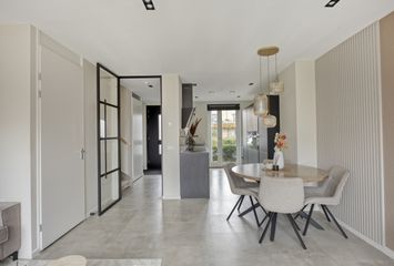 Sikkel 33, HENDRIK-IDO-AMBACHT