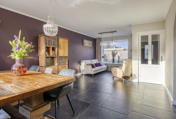 Prins Hendrikstraat 2, Hendrik-Ido-Ambacht