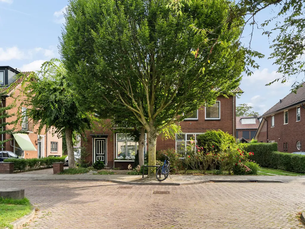 Meeuwenlaan 6, WOERDEN