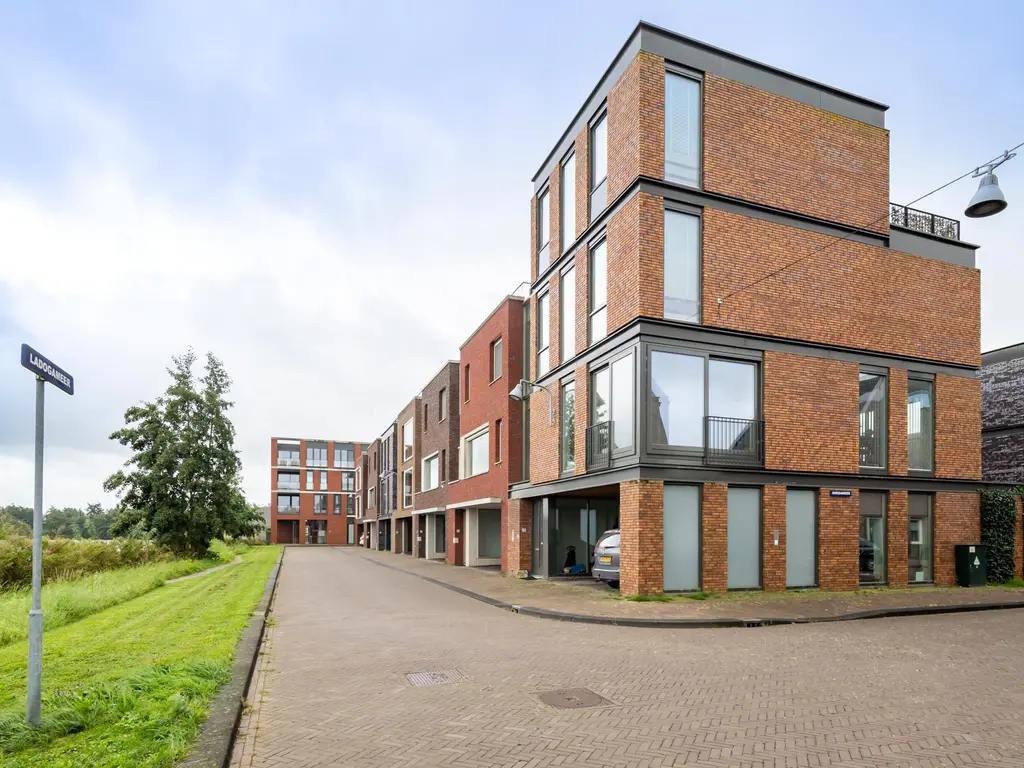 Ladogameer 33, WOERDEN