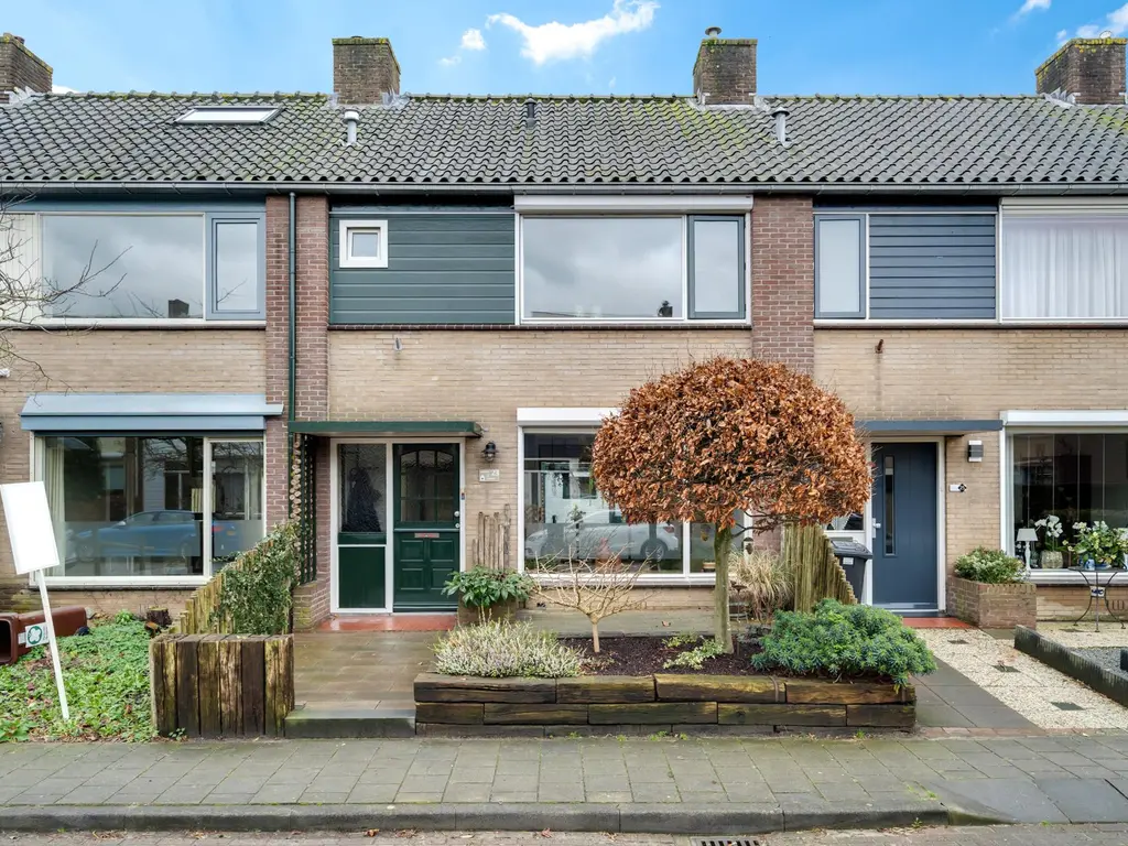 G van der Valk Boumanstraat 23, LINSCHOTEN