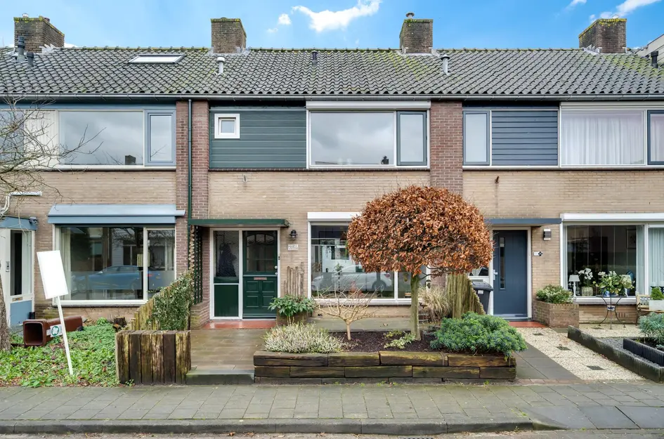 G van der Valk Boumanstraat 23