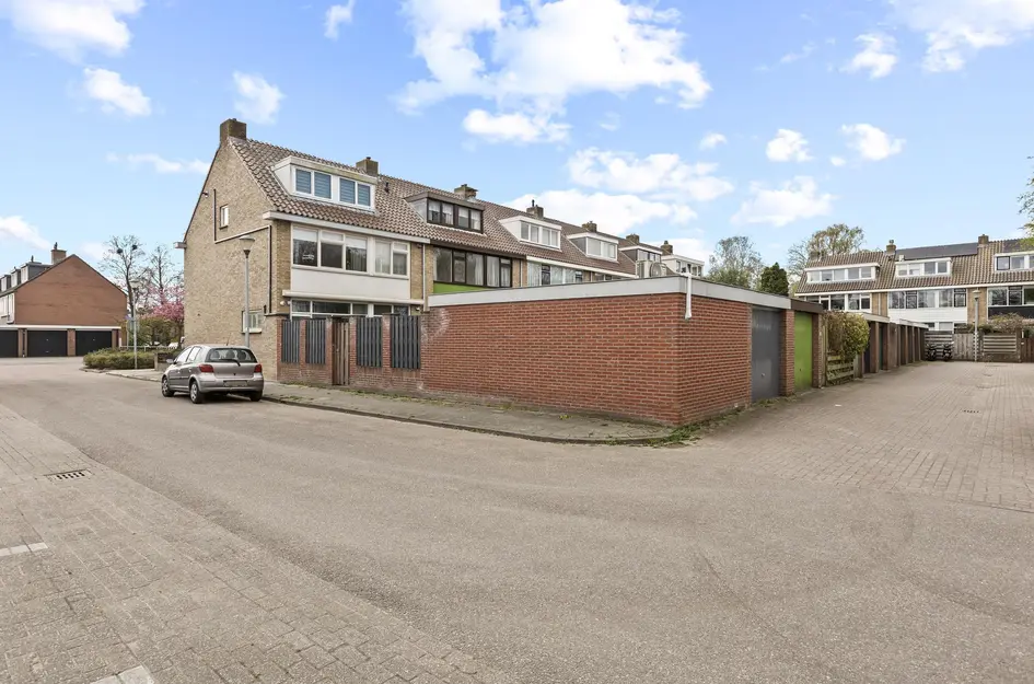 Esdoornlaan 24