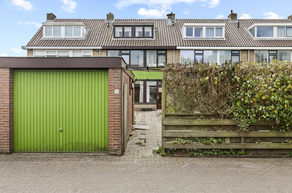Esdoornlaan 24