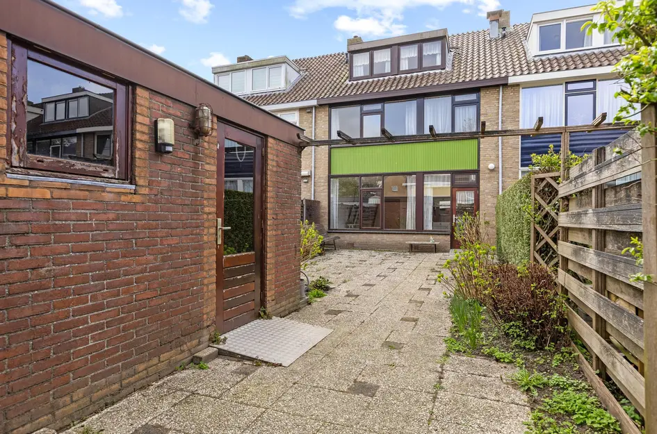 Esdoornlaan 24