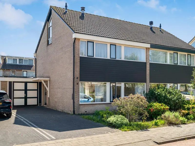 Clausstraat 9, ZEGVELD