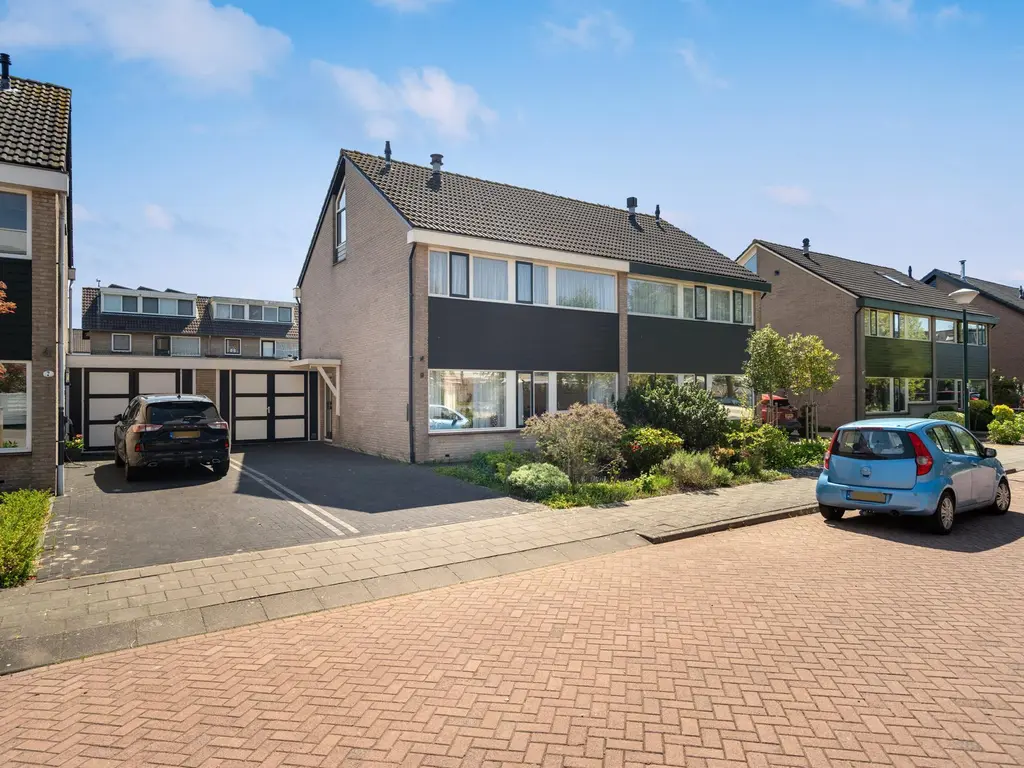 Clausstraat 9, ZEGVELD