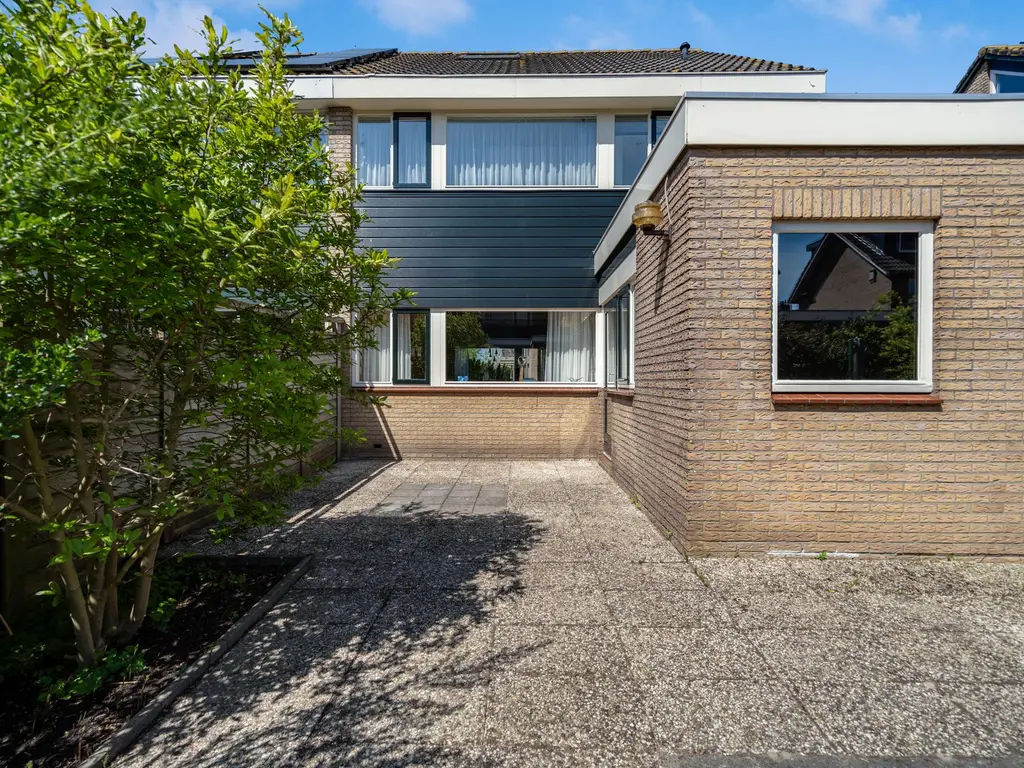 Clausstraat 9, ZEGVELD