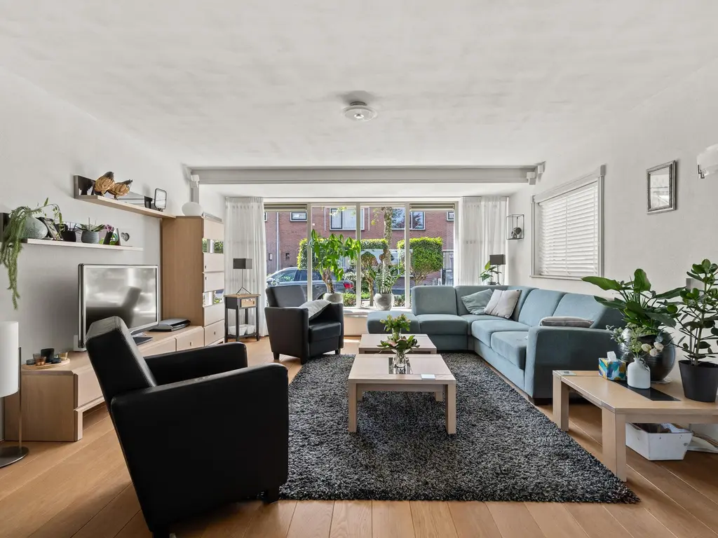Prins Bernhardstraat 49, WAARDER