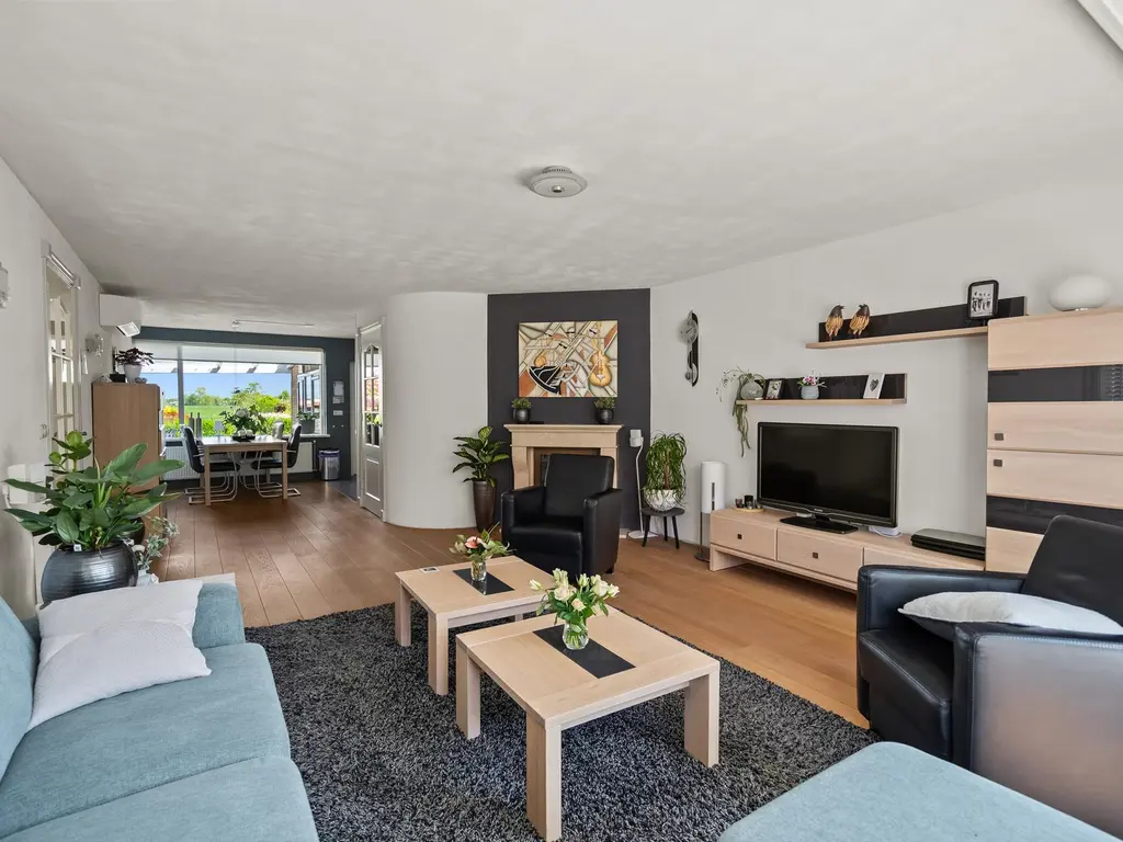 Prins Bernhardstraat 49, WAARDER