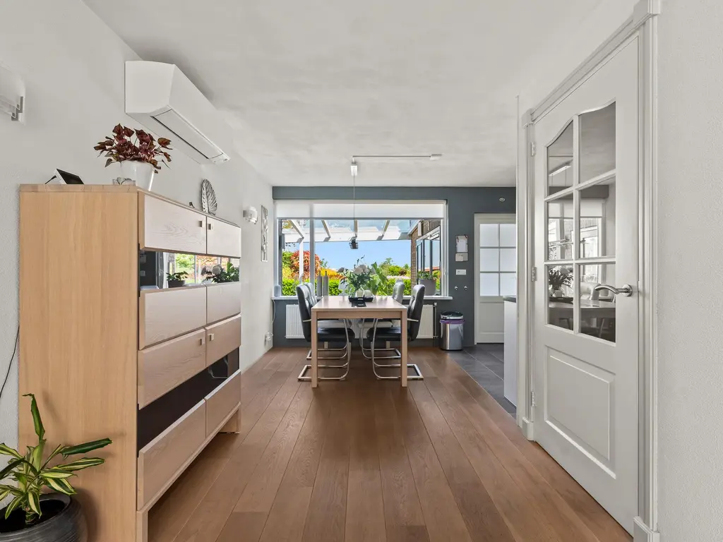 Prins Bernhardstraat 49, WAARDER
