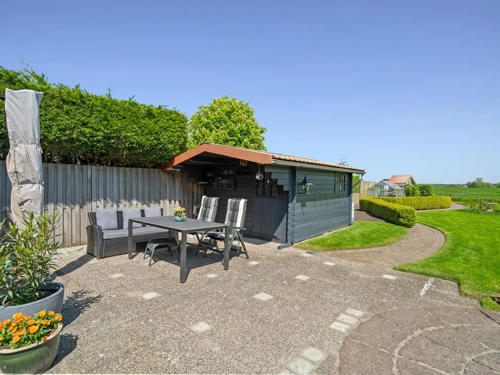 Prins Bernhardstraat 49, WAARDER
