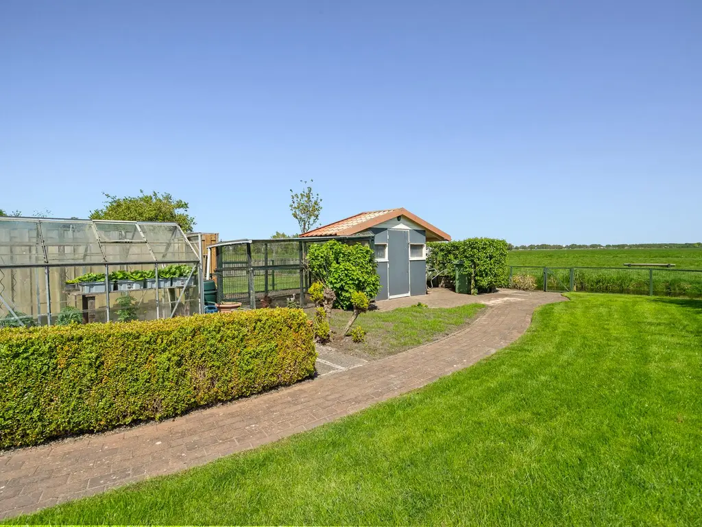 Prins Bernhardstraat 49, WAARDER