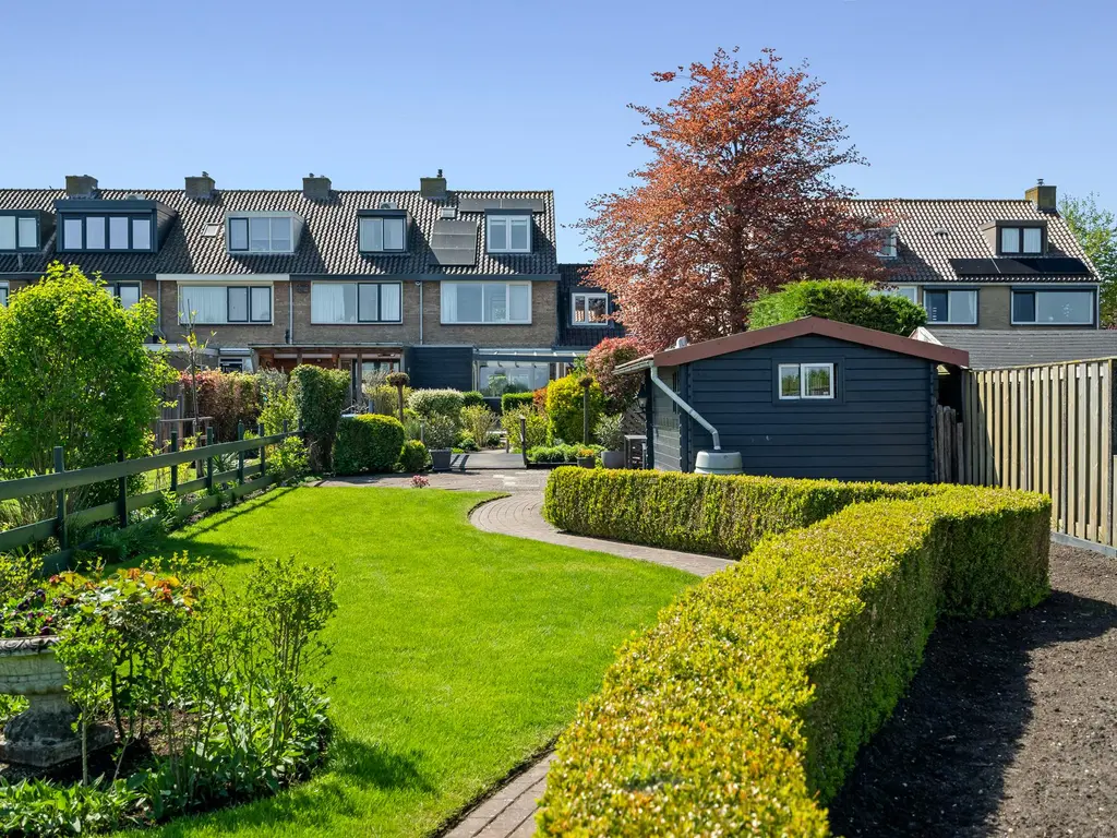 Prins Bernhardstraat 49, WAARDER