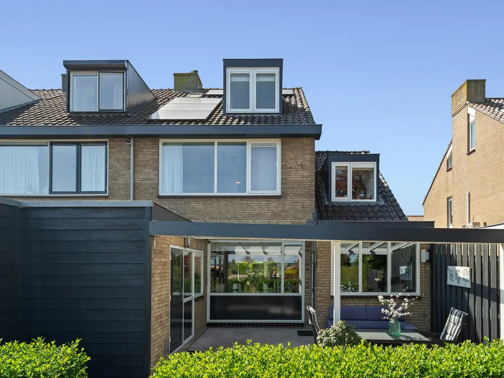 Prins Bernhardstraat 49, WAARDER