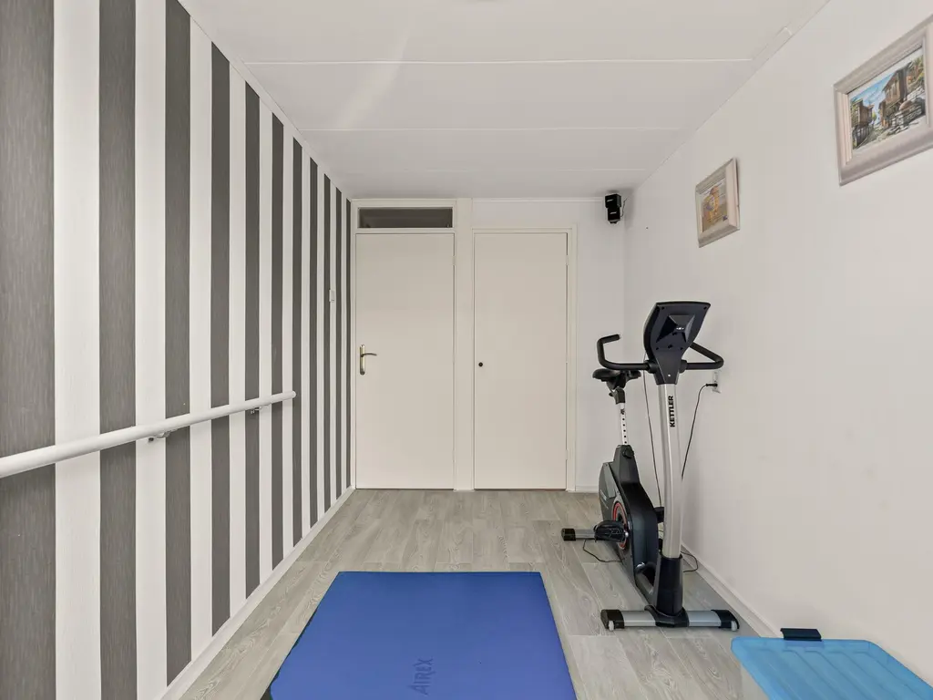 Prins Bernhardstraat 49, WAARDER