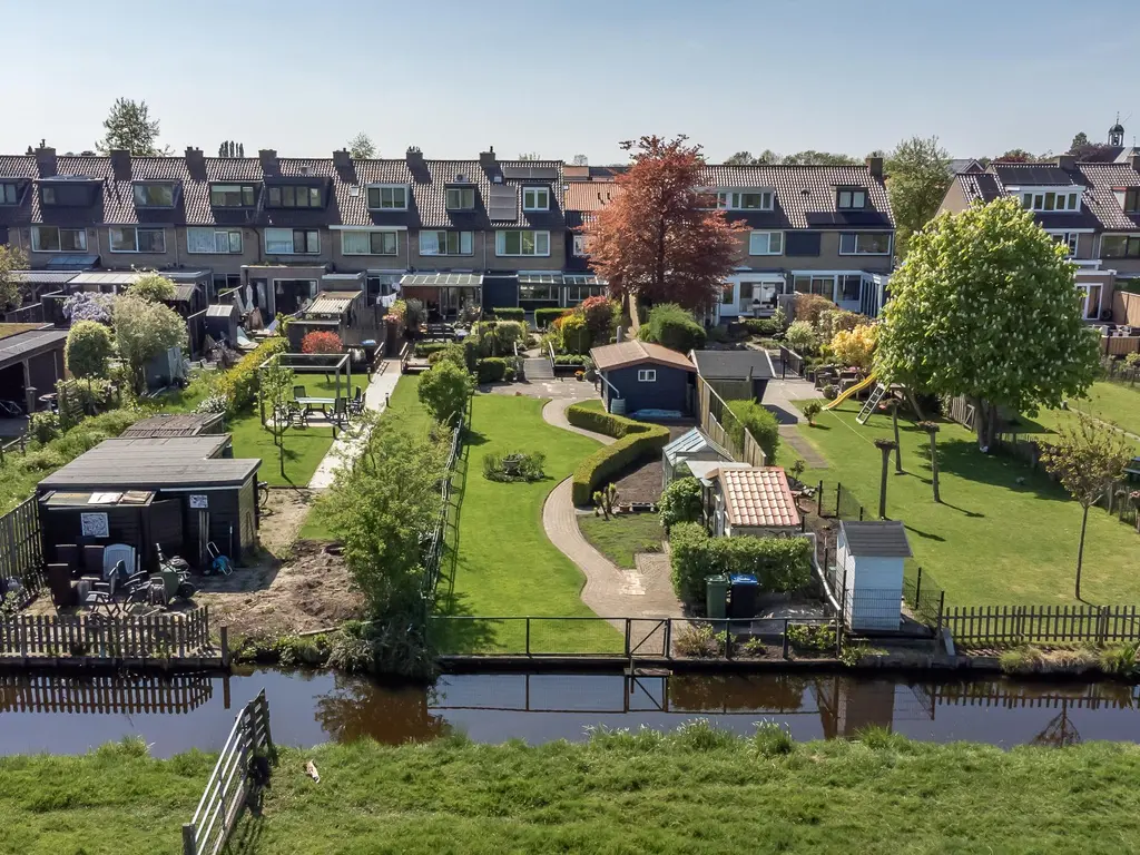 Prins Bernhardstraat 49, WAARDER