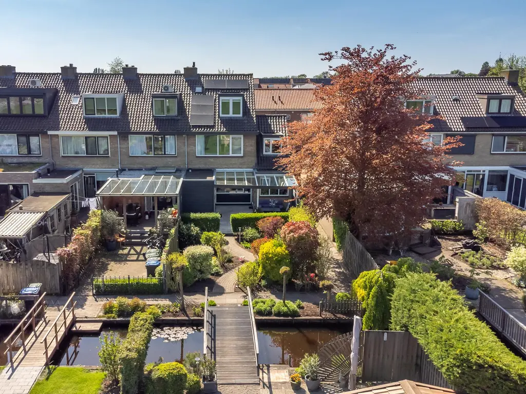 Prins Bernhardstraat 49, WAARDER