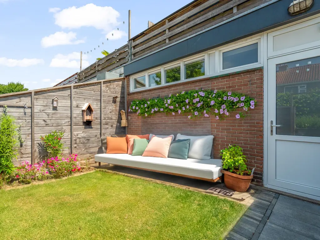 Hazelaarstraat 14, WOERDEN