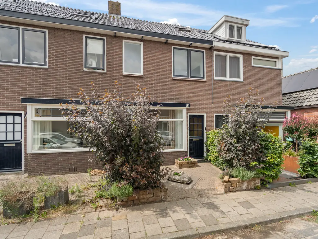 Dahliastraat 4, WOERDEN