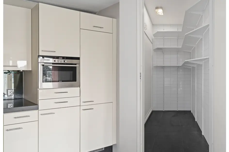 Ferdinand Bolstraat 13