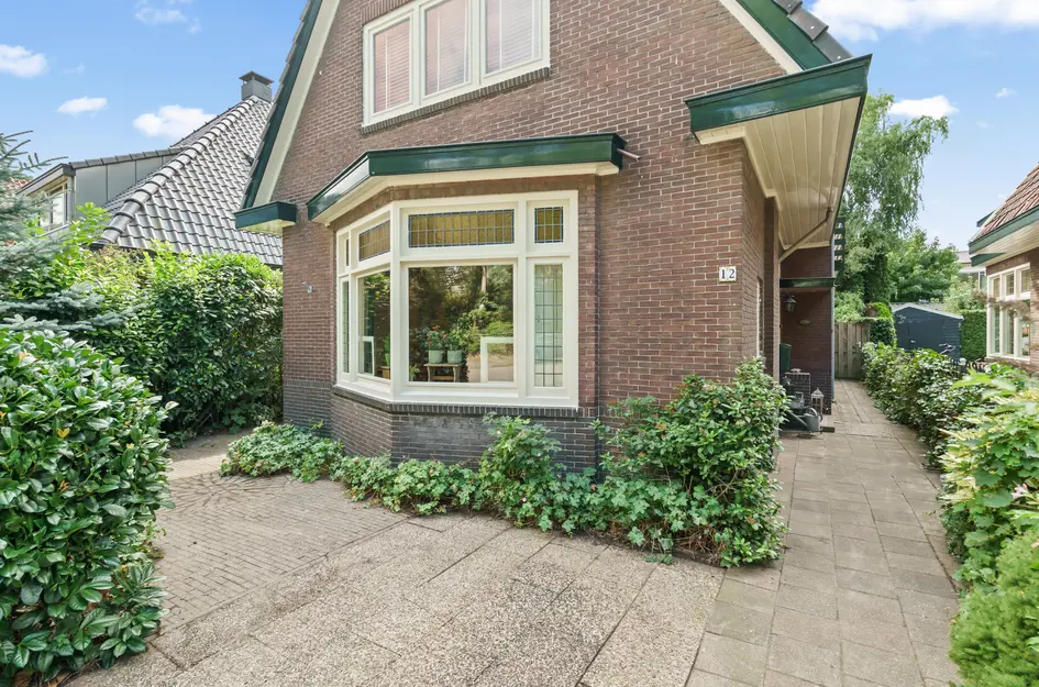Van der Valk Boumanlaan 12