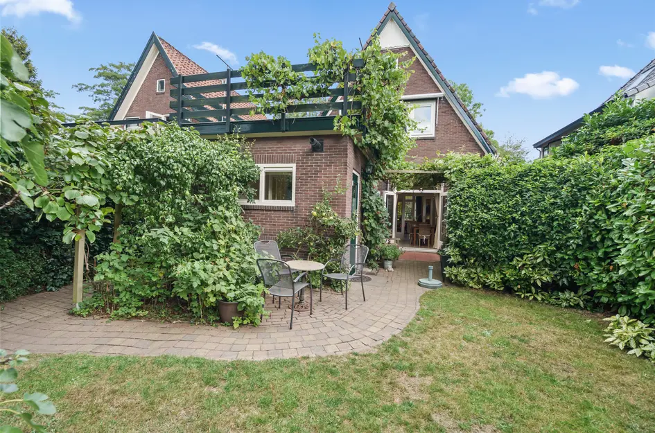 Van der Valk Boumanlaan 12