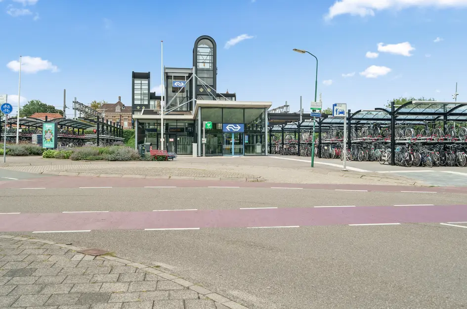 Van der Valk Boumanlaan 12