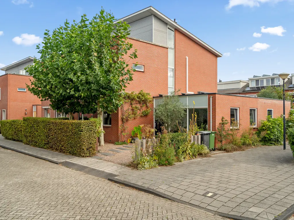 Pyreneeënstraat 13, WOERDEN