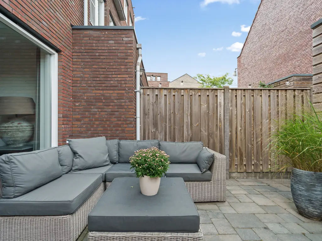 Meer van Annecy 6, WOERDEN