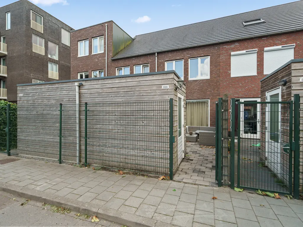 Meer van Annecy 6, WOERDEN
