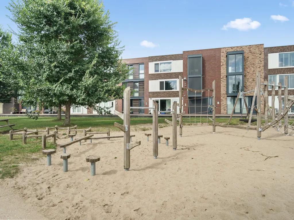 Meer van Annecy 6, WOERDEN