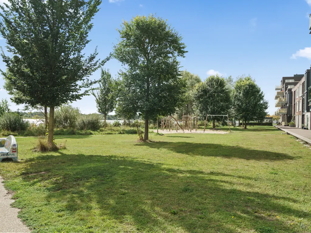 Meer van Annecy 6, WOERDEN