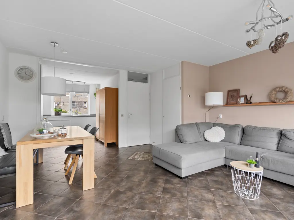 Broeksloot 74, ZEGVELD