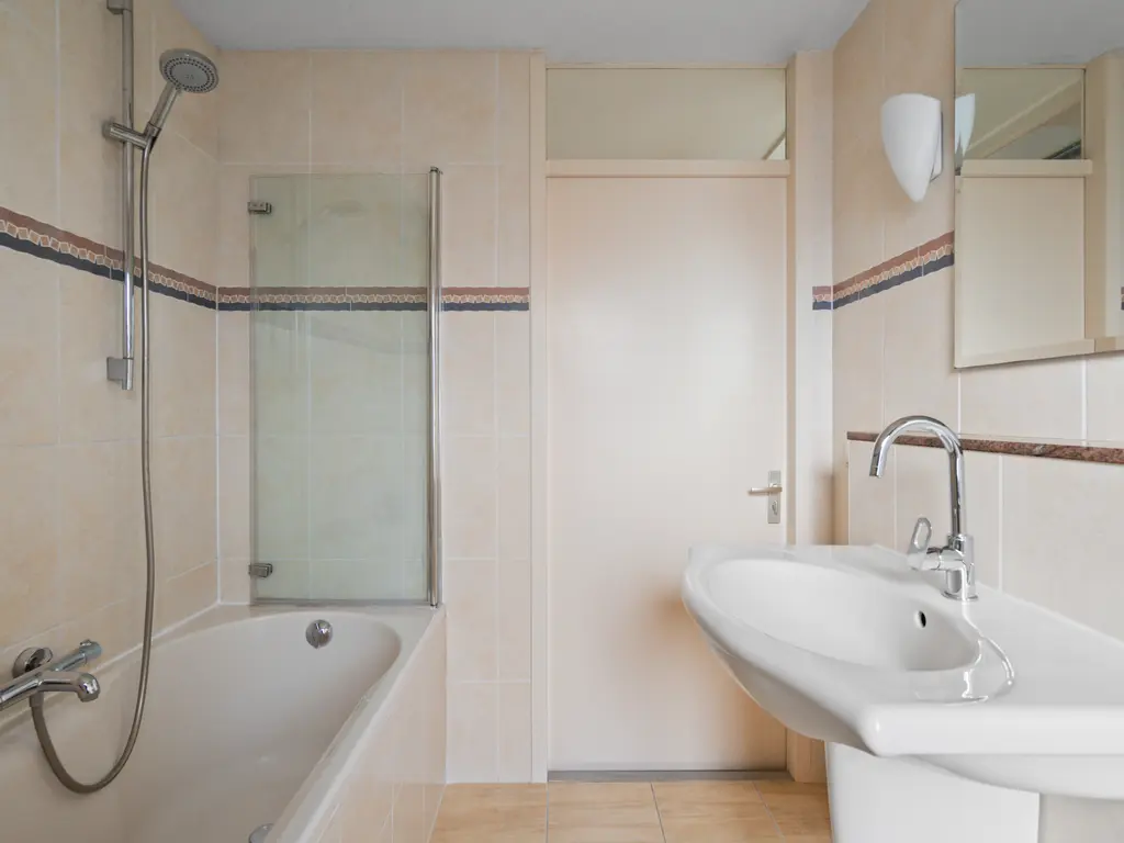 Broeksloot 74, ZEGVELD