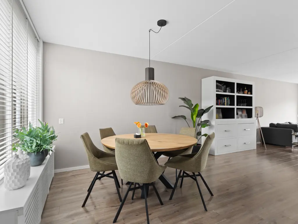 Athenelaan 64, WOERDEN