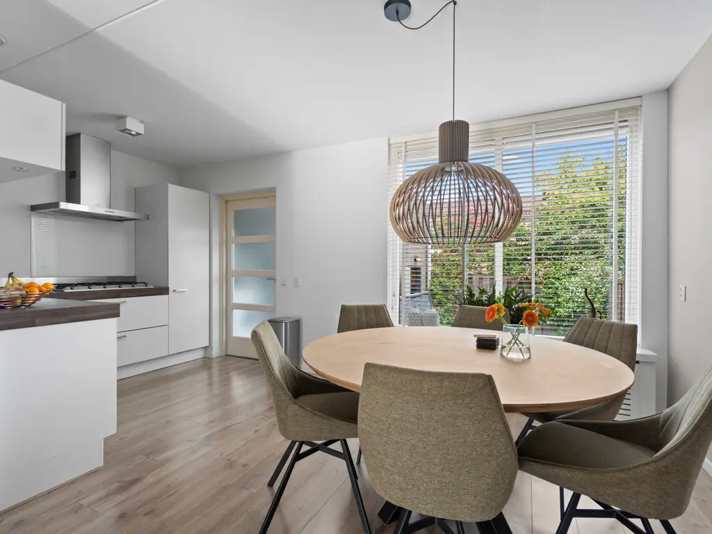 Athenelaan 64, WOERDEN