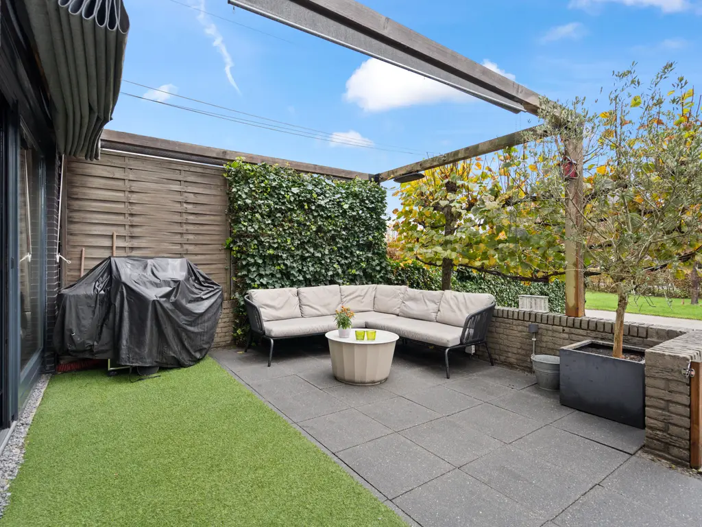 Athenelaan 64, WOERDEN