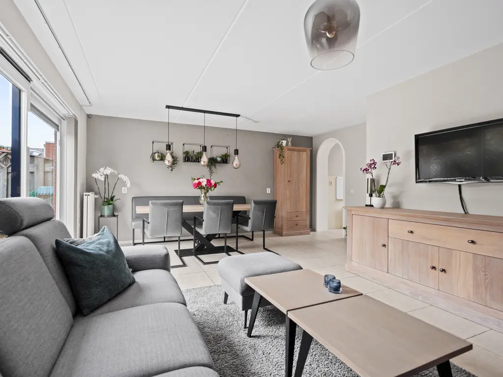 Jurastraat 14, WOERDEN