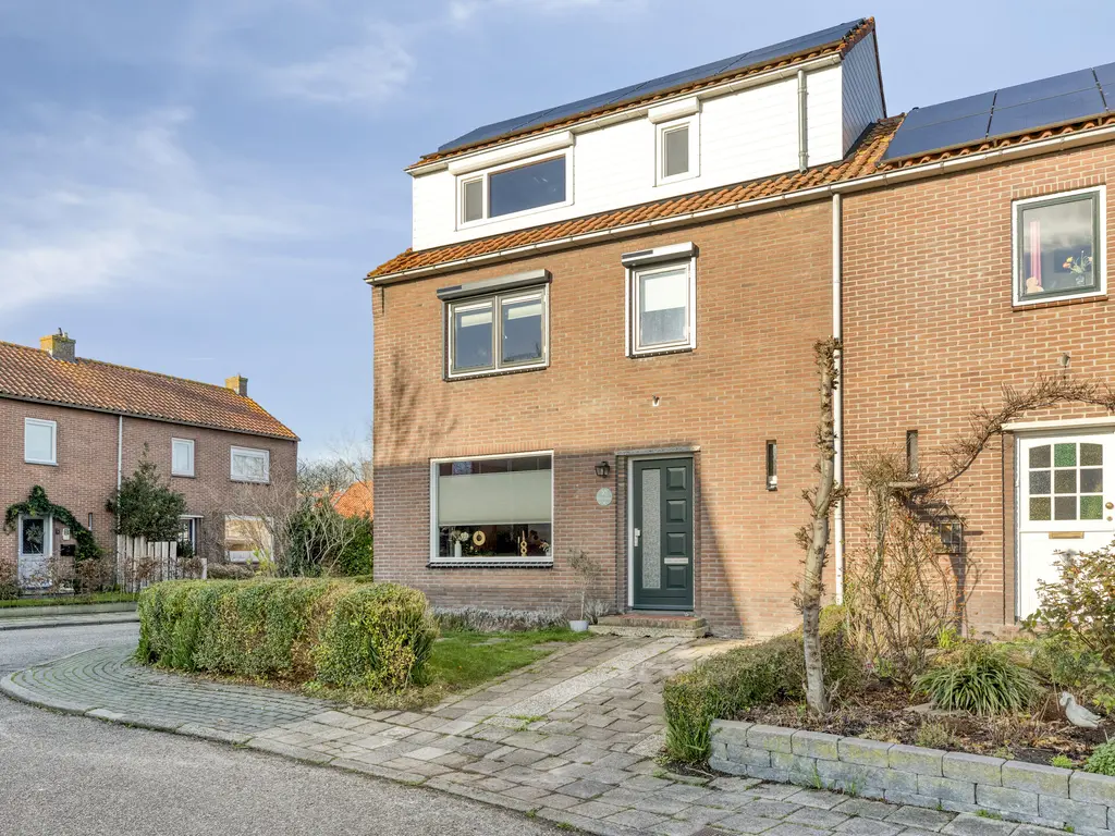 Burg. de Kockstraat 10, KAMERIK