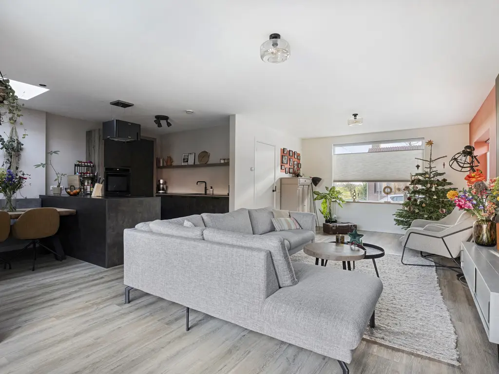 Burg. de Kockstraat 10, KAMERIK